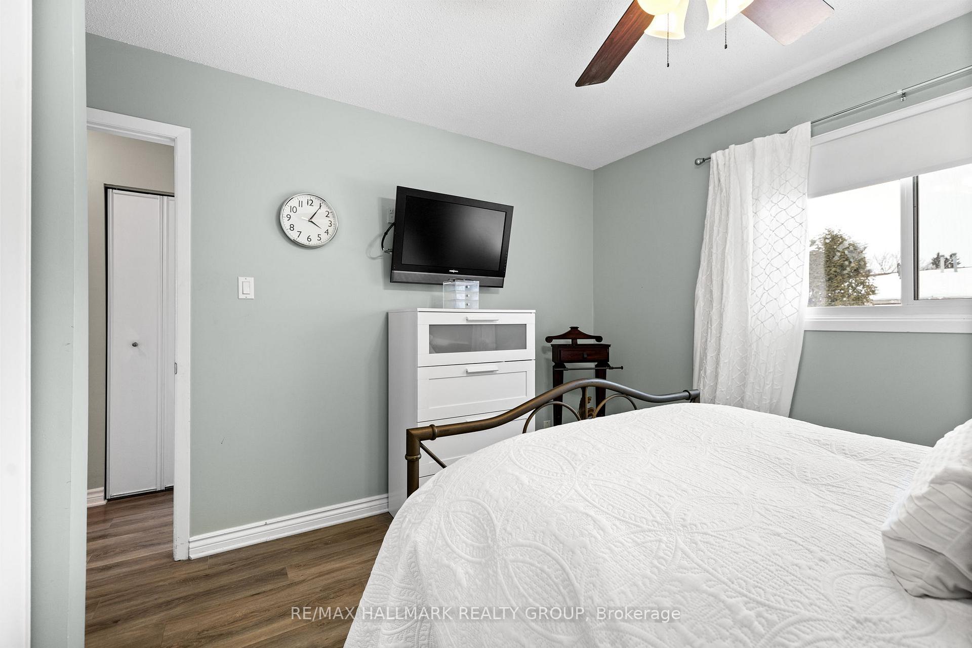 Photo 16 of 40 Morton Drive, Ottawa, Kanata - Glencairn/Hazeldean — HOMEH