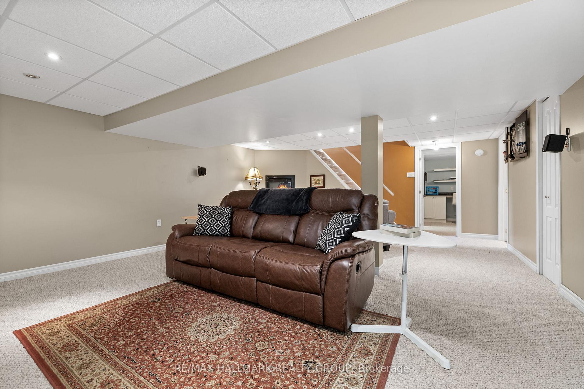 Photo 24 of 40 Morton Drive, Ottawa, Kanata - Glencairn/Hazeldean — HOMEH