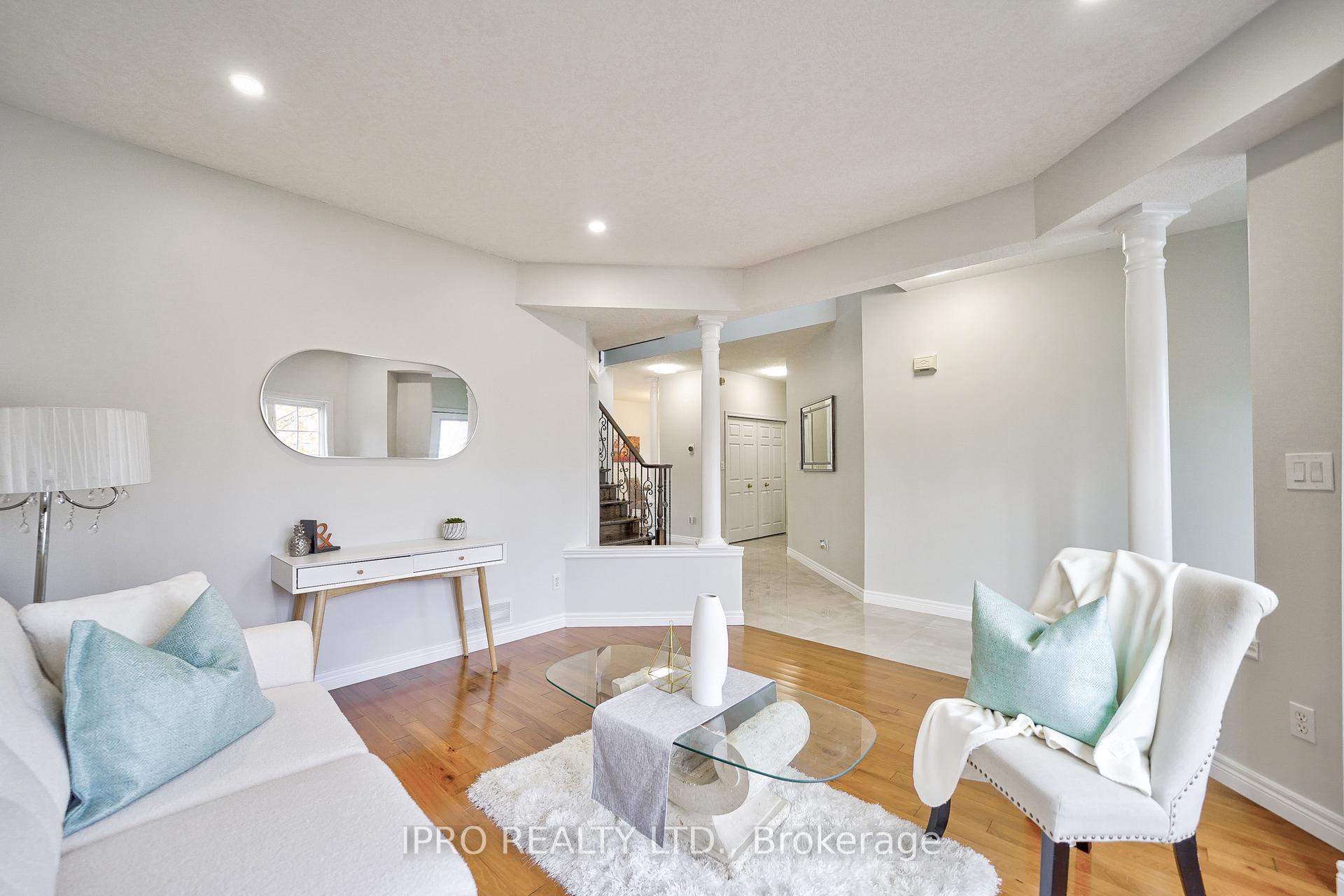 Photo 8 of 443 Hearthwood Drive, Kitchener — HOMEH