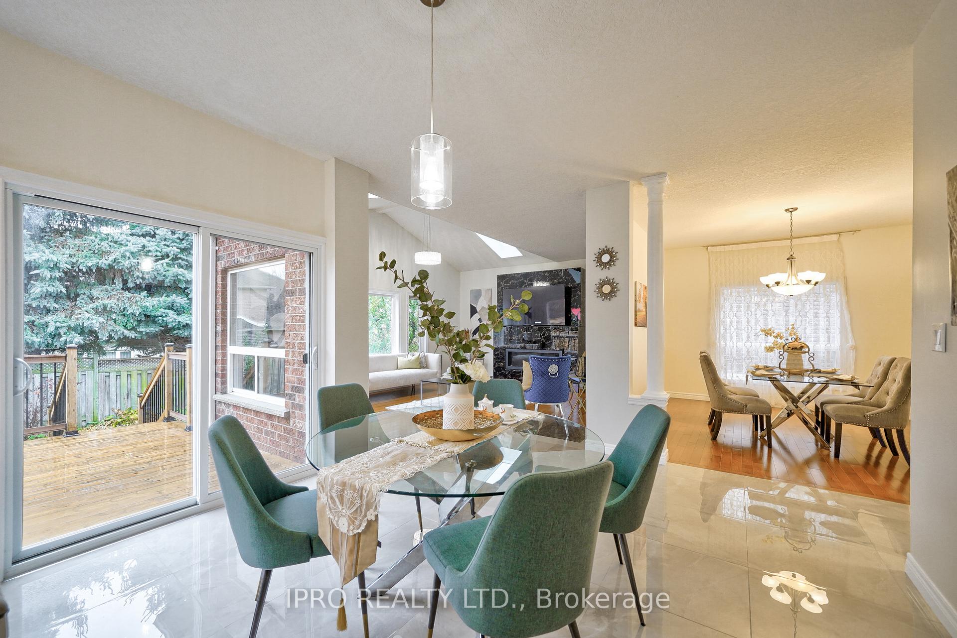Photo 18 of 443 Hearthwood Drive, Kitchener — HOMEH
