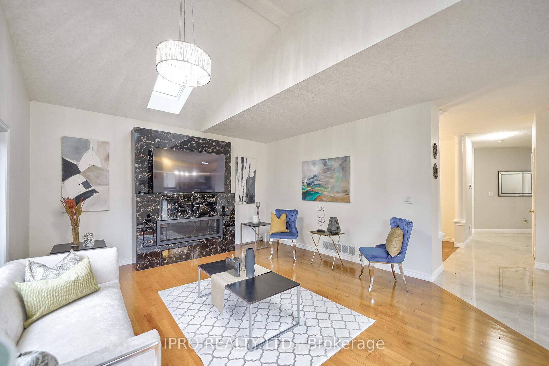 Photo 21 of 443 Hearthwood Drive, Kitchener — HOMEH
