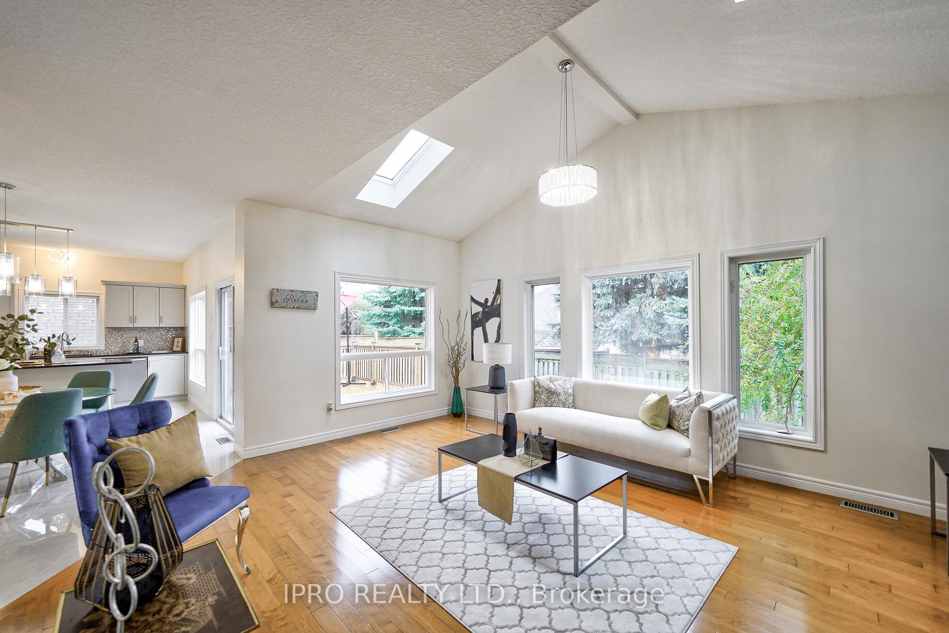 Photo 22 of 443 Hearthwood Drive, Kitchener — HOMEH