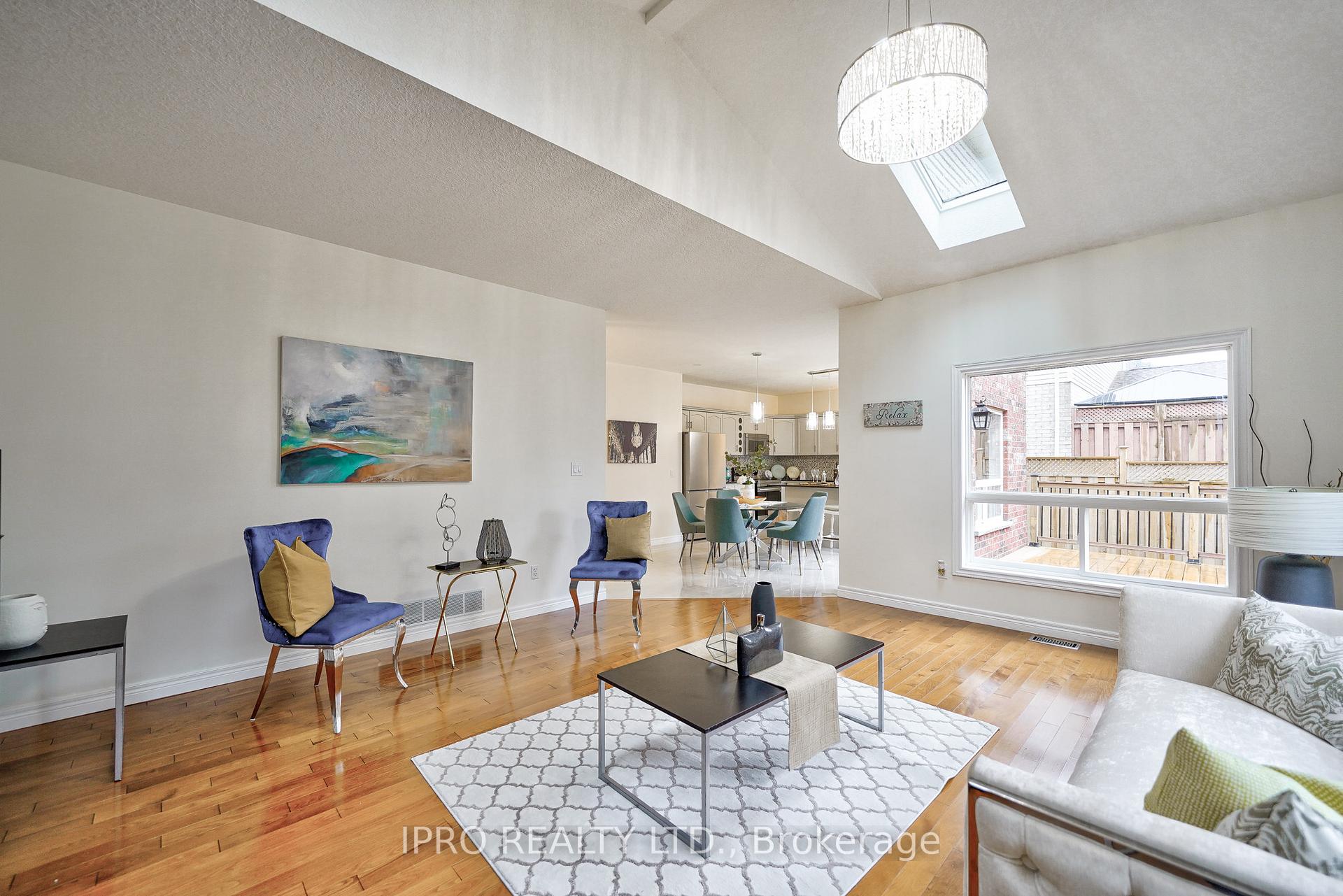 Photo 23 of 443 Hearthwood Drive, Kitchener — HOMEH