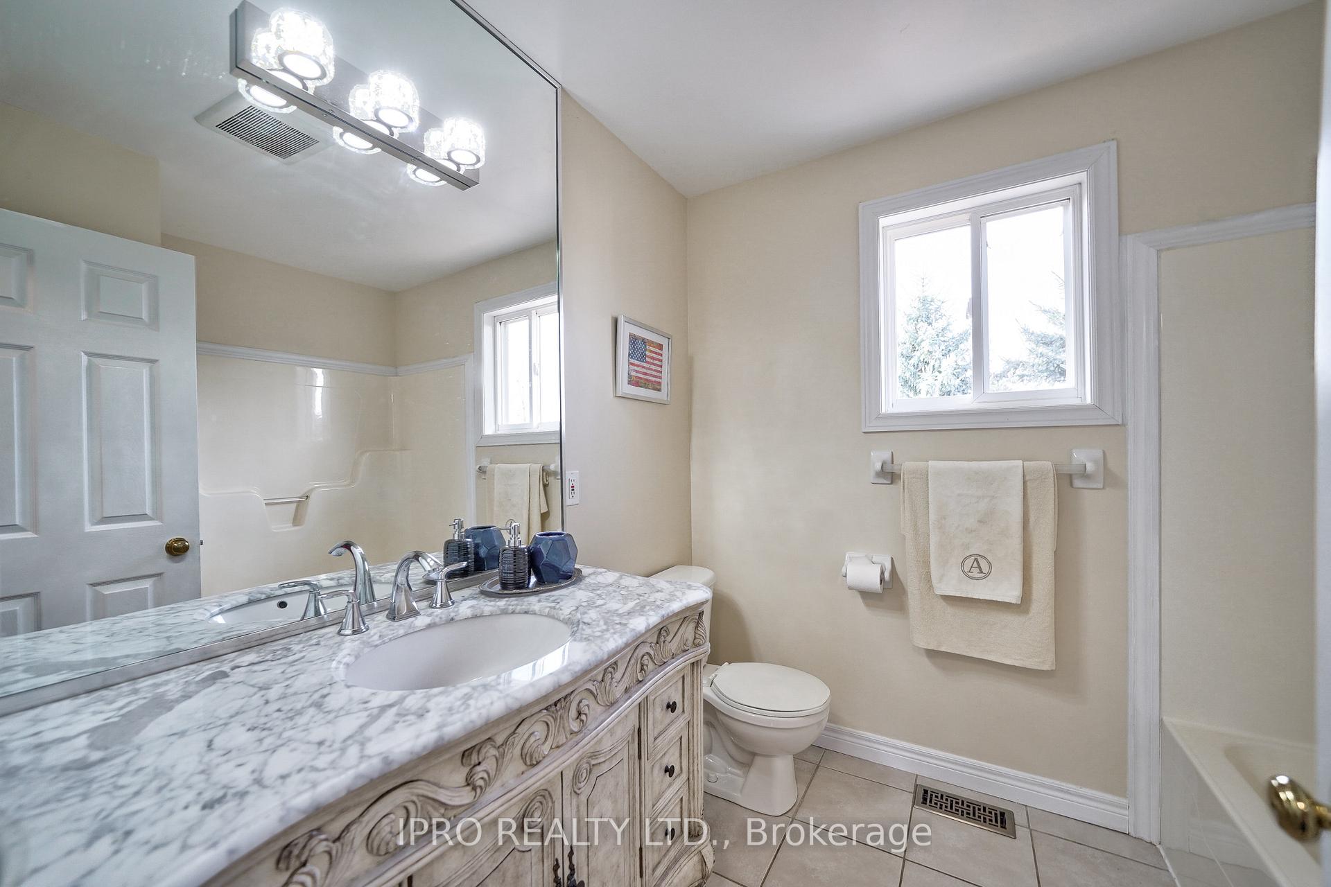 Photo 32 of 443 Hearthwood Drive, Kitchener — HOMEH