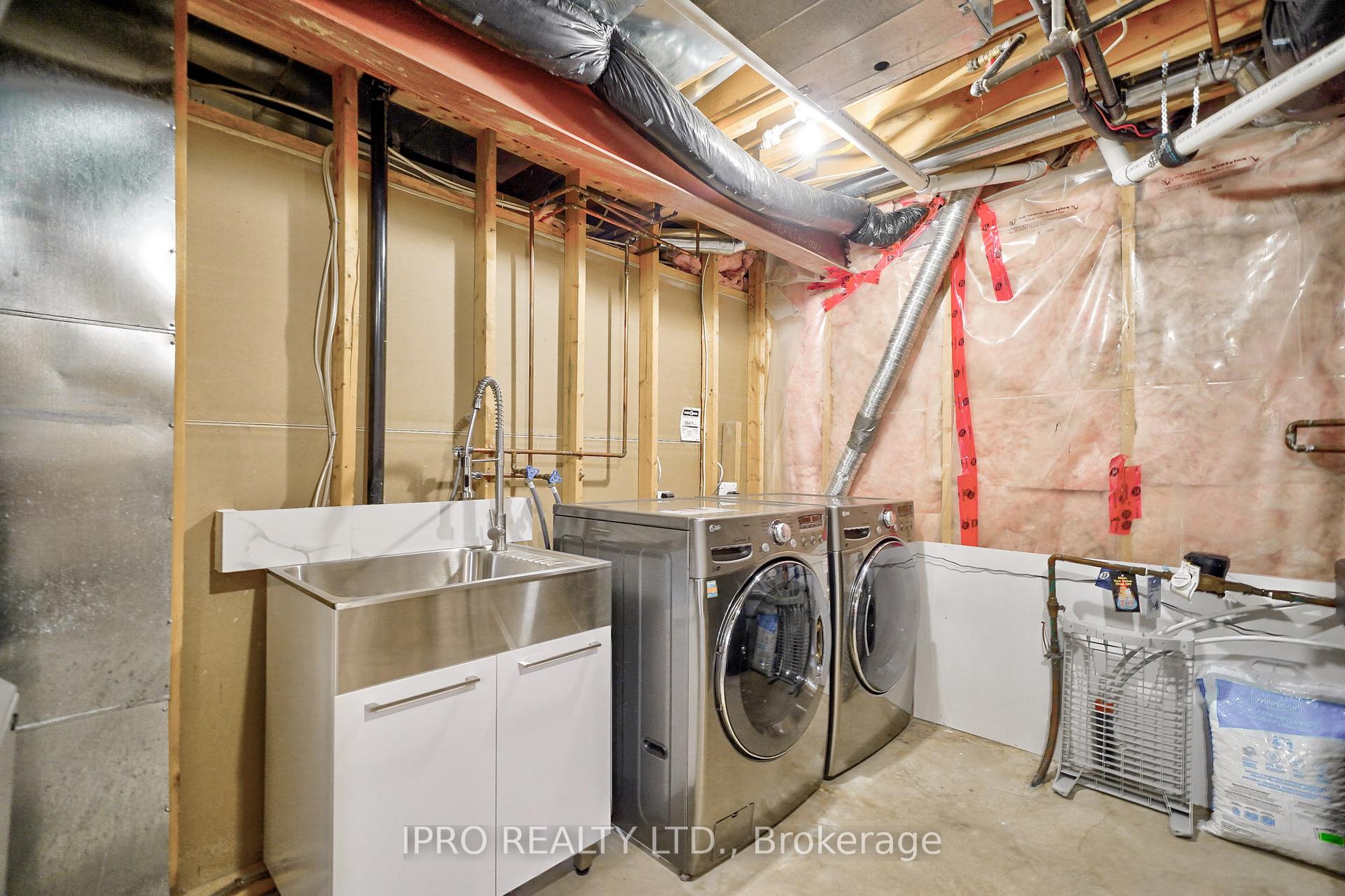 Photo 36 of 443 Hearthwood Drive, Kitchener — HOMEH