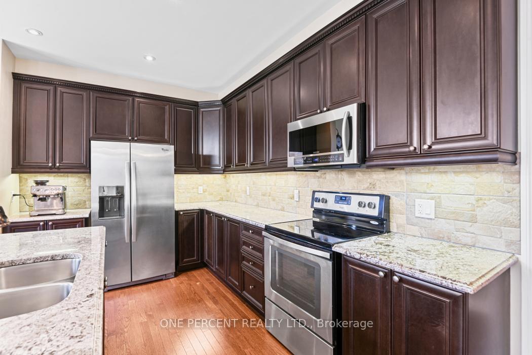 Photo 7 of 41 Crownridge Drive, Ottawa, Kanata - Emerald Meadows/Trailwest — HOMEH