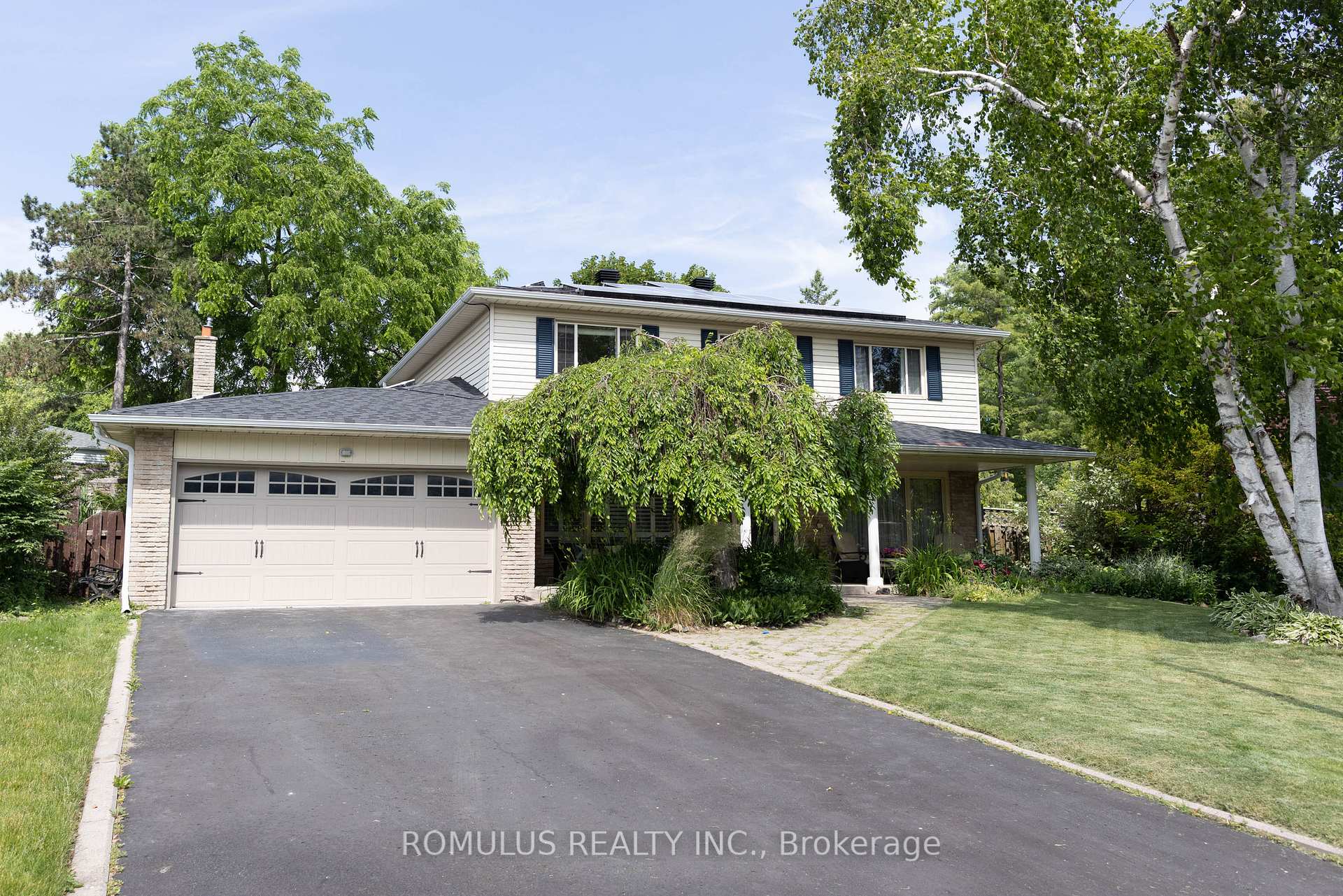 Front of 75 Oak Lea Circle