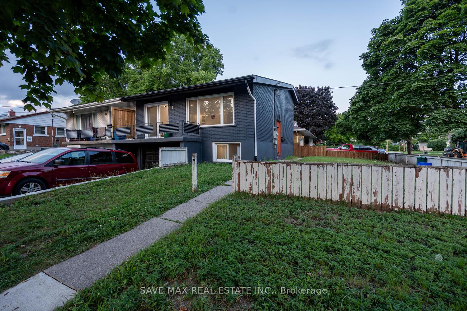 Photo 2 of 219 Franklin Street S, Kitchener, Vanier - Kitchener — HOMEH