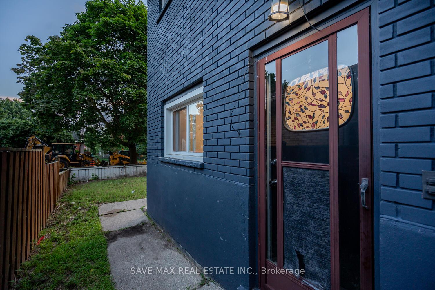 Photo 5 of 219 Franklin Street S, Kitchener, Vanier - Kitchener — HOMEH