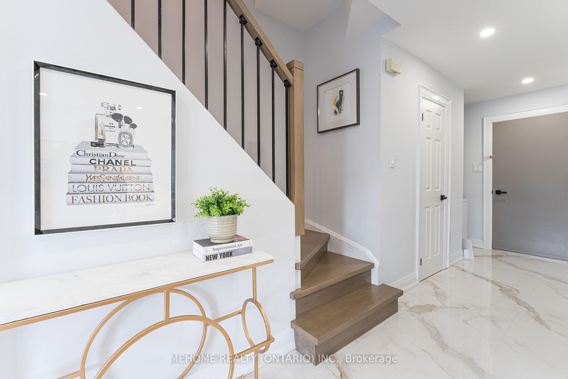 Photo 4 of 27 Debden Road, Markham, Milliken Mills East — HOMEH