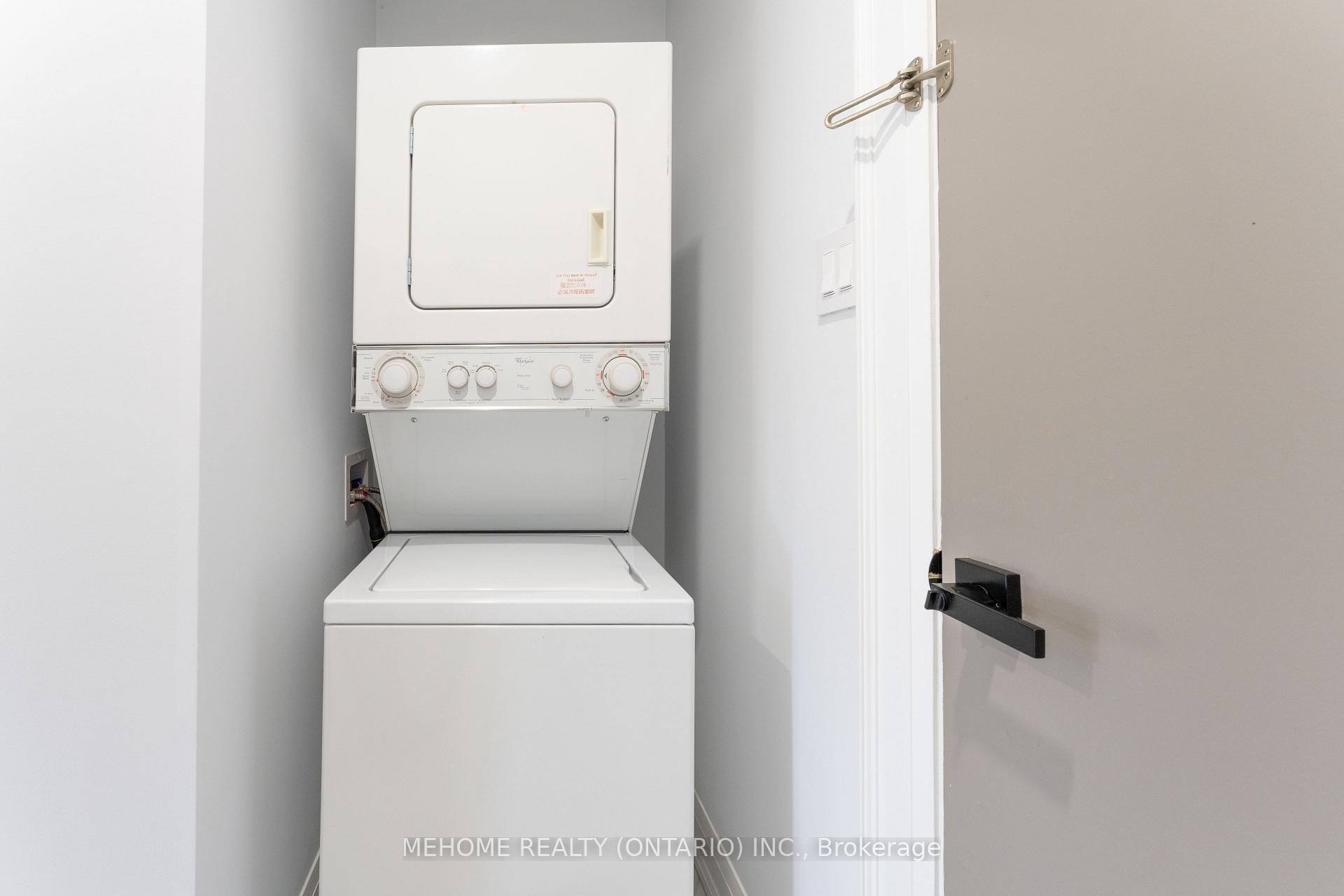 Photo 14 of 27 Debden Road, Markham, Milliken Mills East — HOMEH