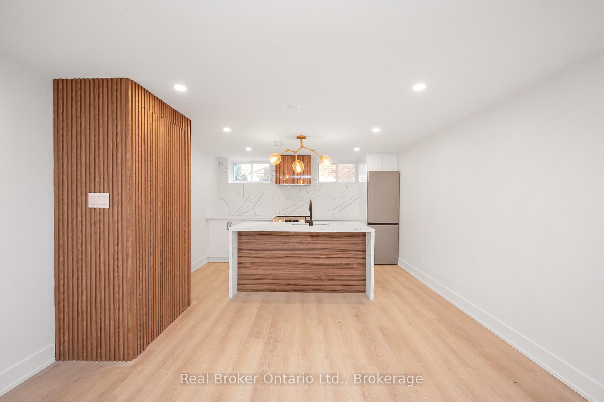 Photo 7 of Unit Lower, 39 WESTMINSTER (Lower Unit) Avenue, Hamilton, Westcliffe — HOMEH