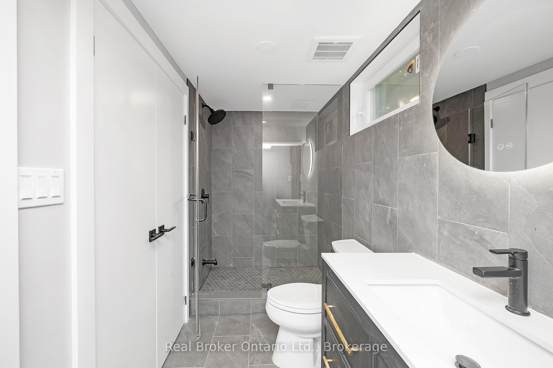 Photo 16 of Unit Lower, 39 WESTMINSTER (Lower Unit) Avenue, Hamilton, Westcliffe — HOMEH