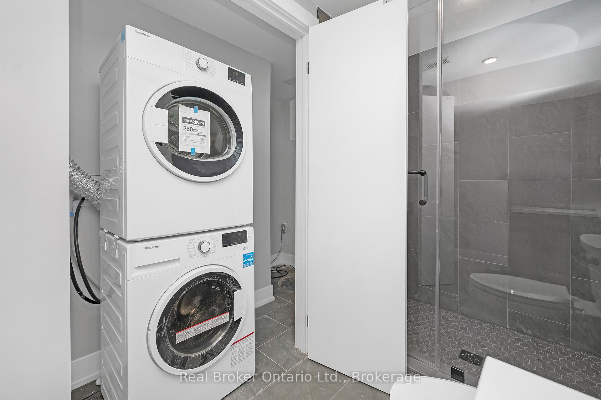 Photo 17 of Unit Lower, 39 WESTMINSTER (Lower Unit) Avenue, Hamilton, Westcliffe — HOMEH