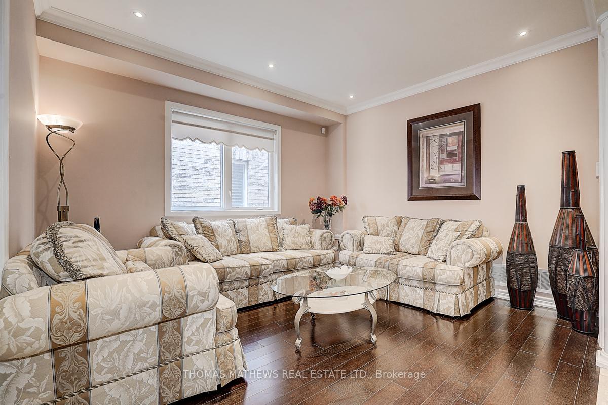 Photo 14 of 70 Reginald Lamb Crescent, Markham, Box Grove — HOMEH
