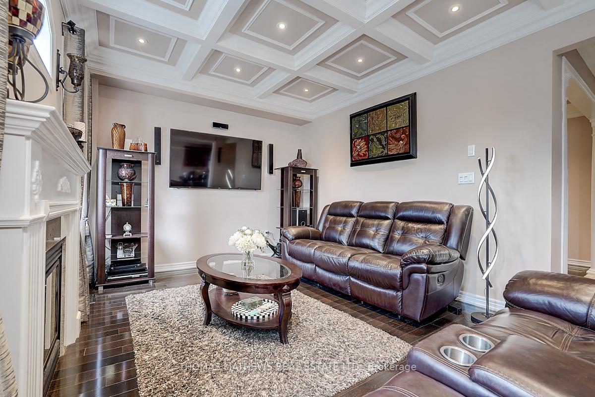 Photo 19 of 70 Reginald Lamb Crescent, Markham, Box Grove — HOMEH