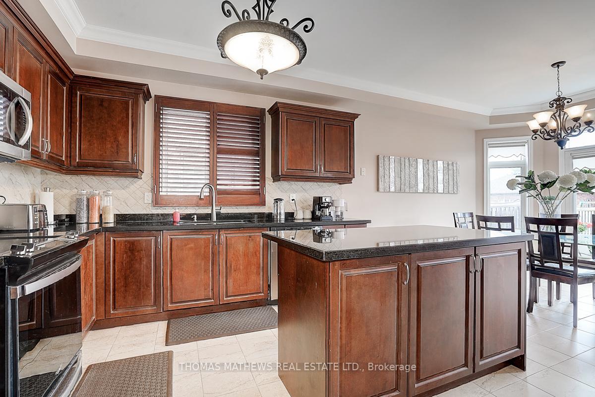 Photo 22 of 70 Reginald Lamb Crescent, Markham, Box Grove — HOMEH