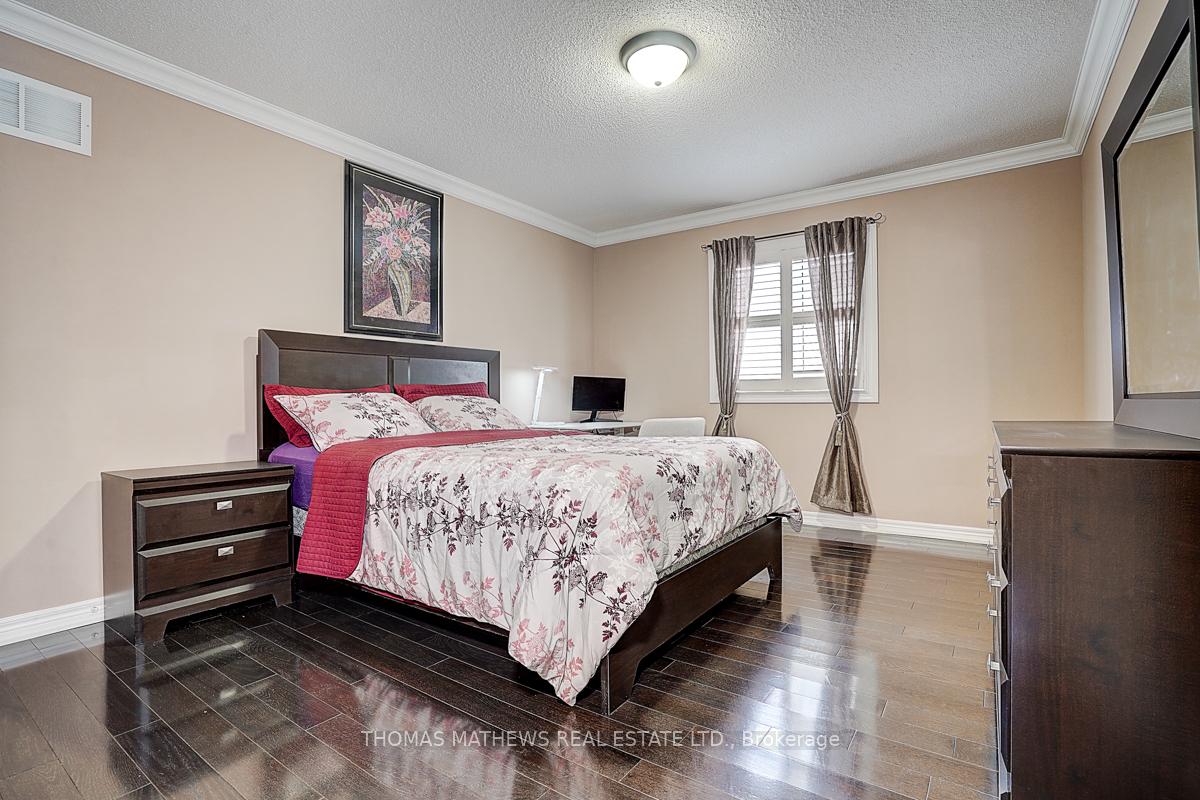Photo 29 of 70 Reginald Lamb Crescent, Markham, Box Grove — HOMEH