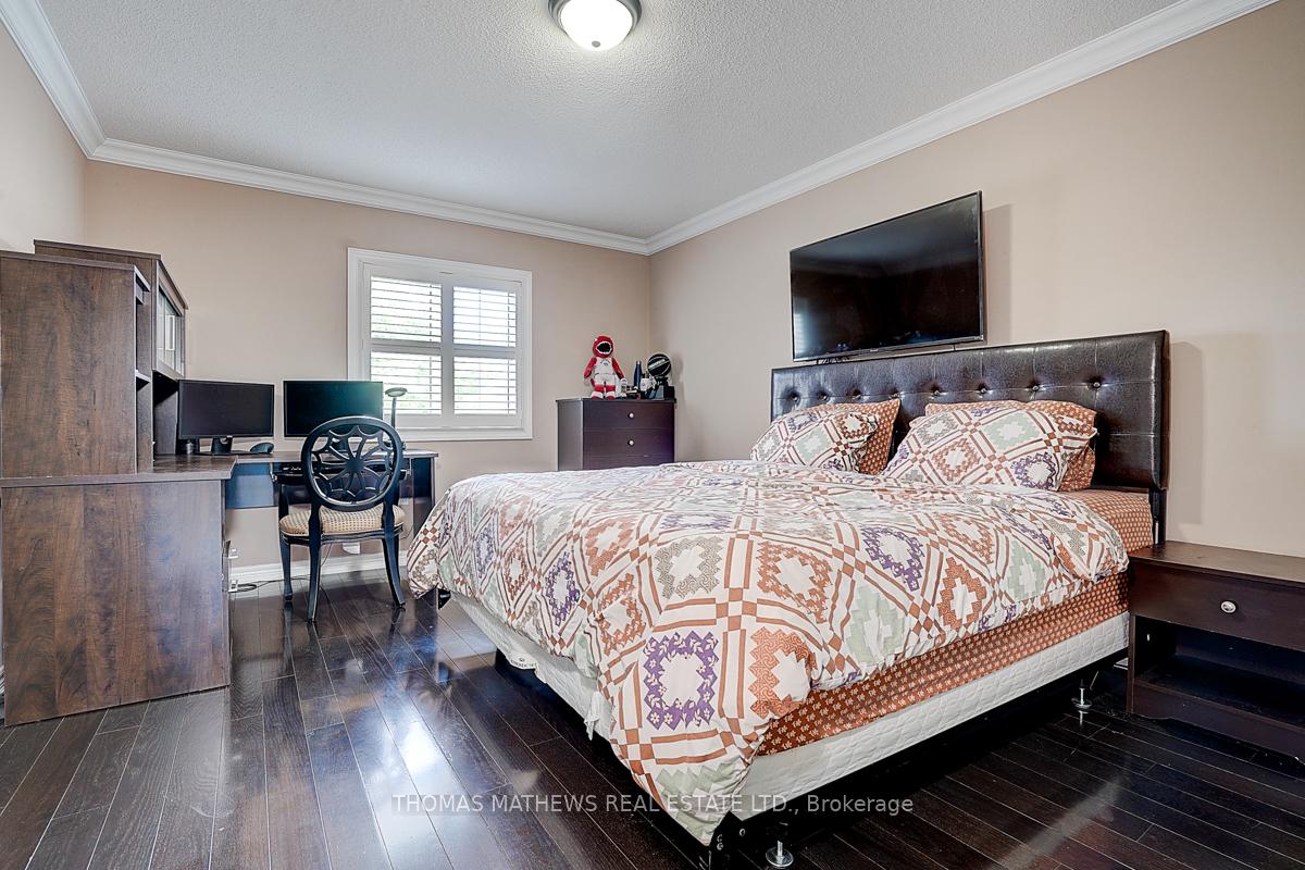 Photo 33 of 70 Reginald Lamb Crescent, Markham, Box Grove — HOMEH