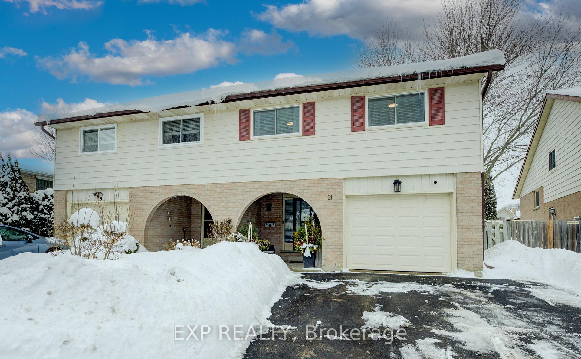 Photo 1 of 21 Highcroft Court, Kitchener — HOMEH