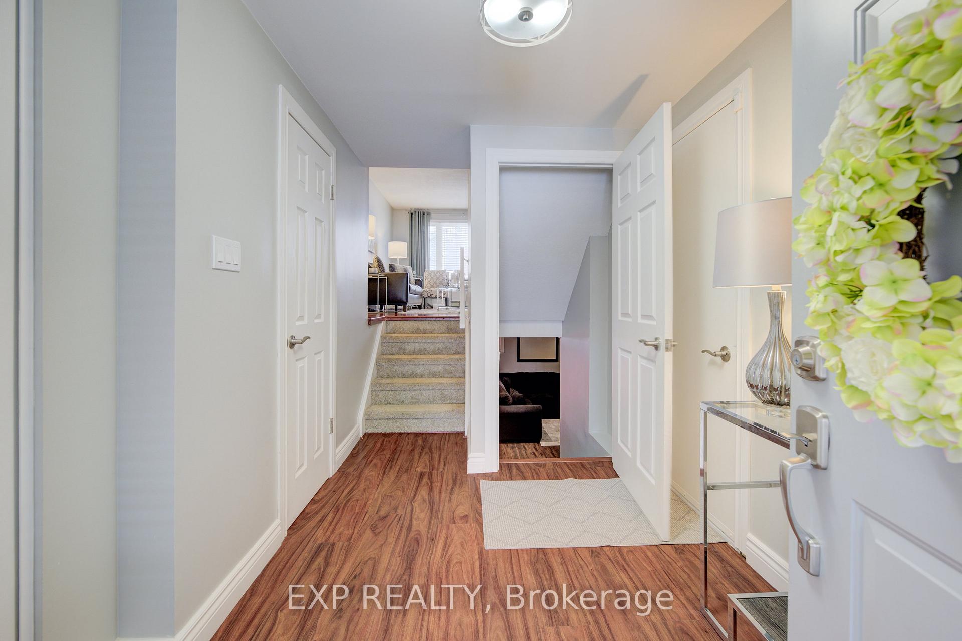 Photo 6 of 21 Highcroft Court, Kitchener — HOMEH