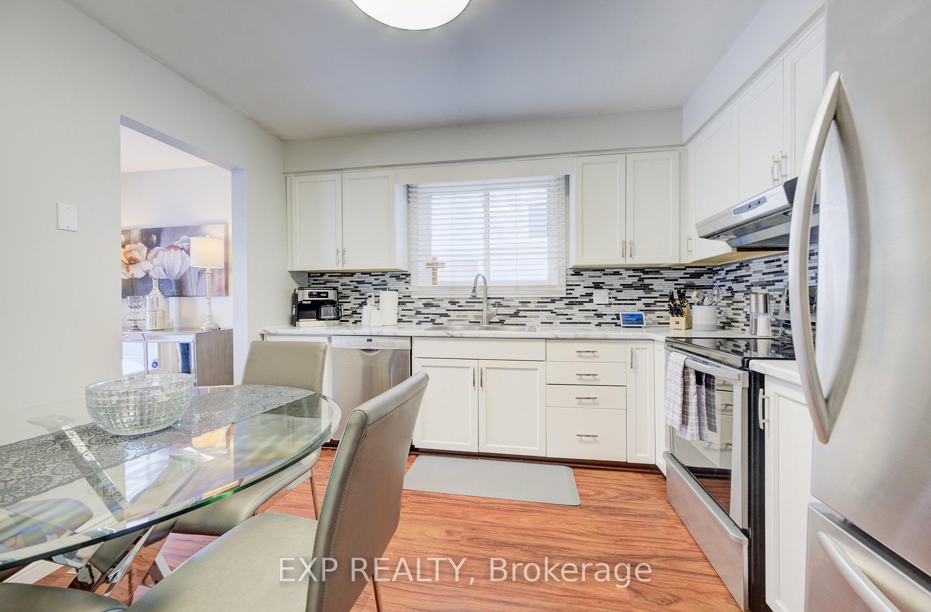 Photo 16 of 21 Highcroft Court, Kitchener — HOMEH