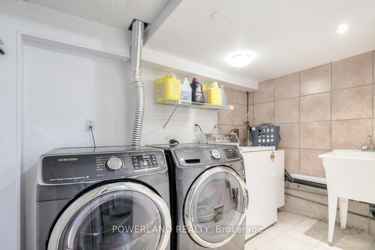 Photo 32 of 129 Zio Carlo Drive, Markham, Village Green-South Unionville — HOMEH