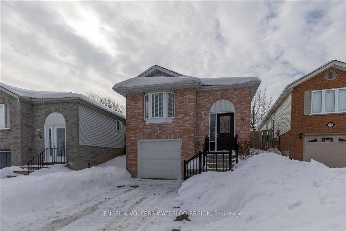 Photo 1 of 17 Westmeadow Drive, Kitchener — HOMEH