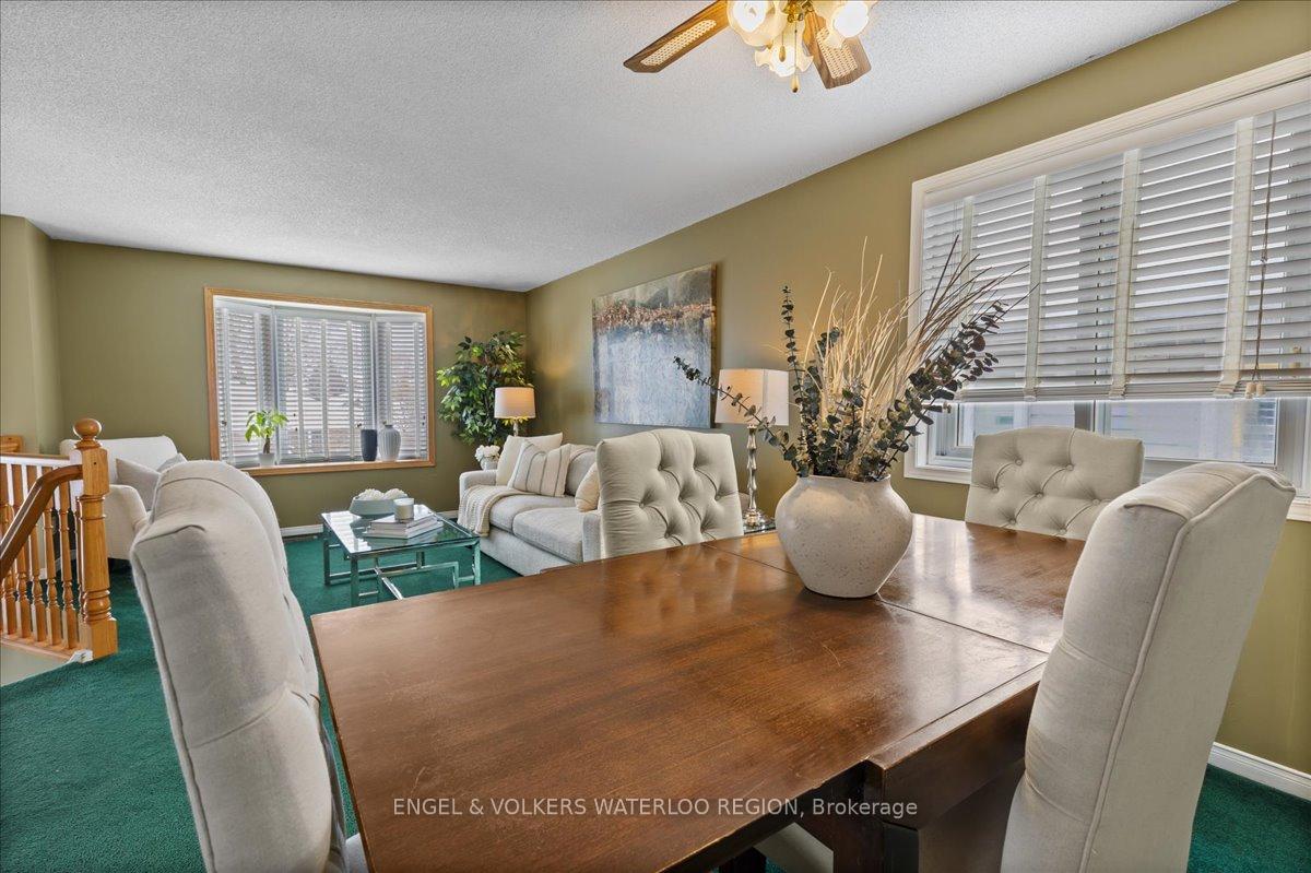 Photo 8 of 17 Westmeadow Drive, Kitchener — HOMEH