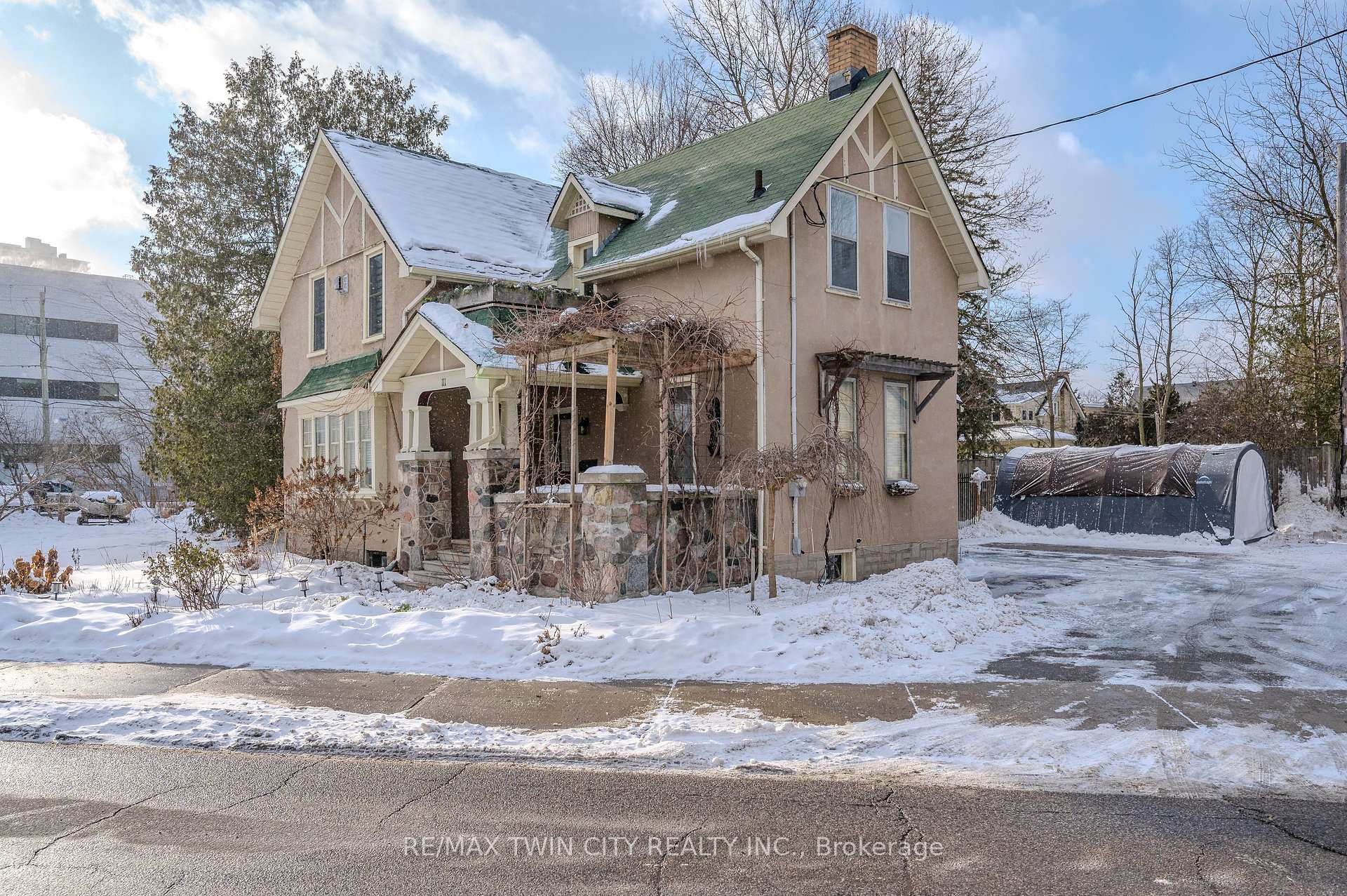 Photo 3 of 111 Lancaster Street E, Kitchener — HOMEH