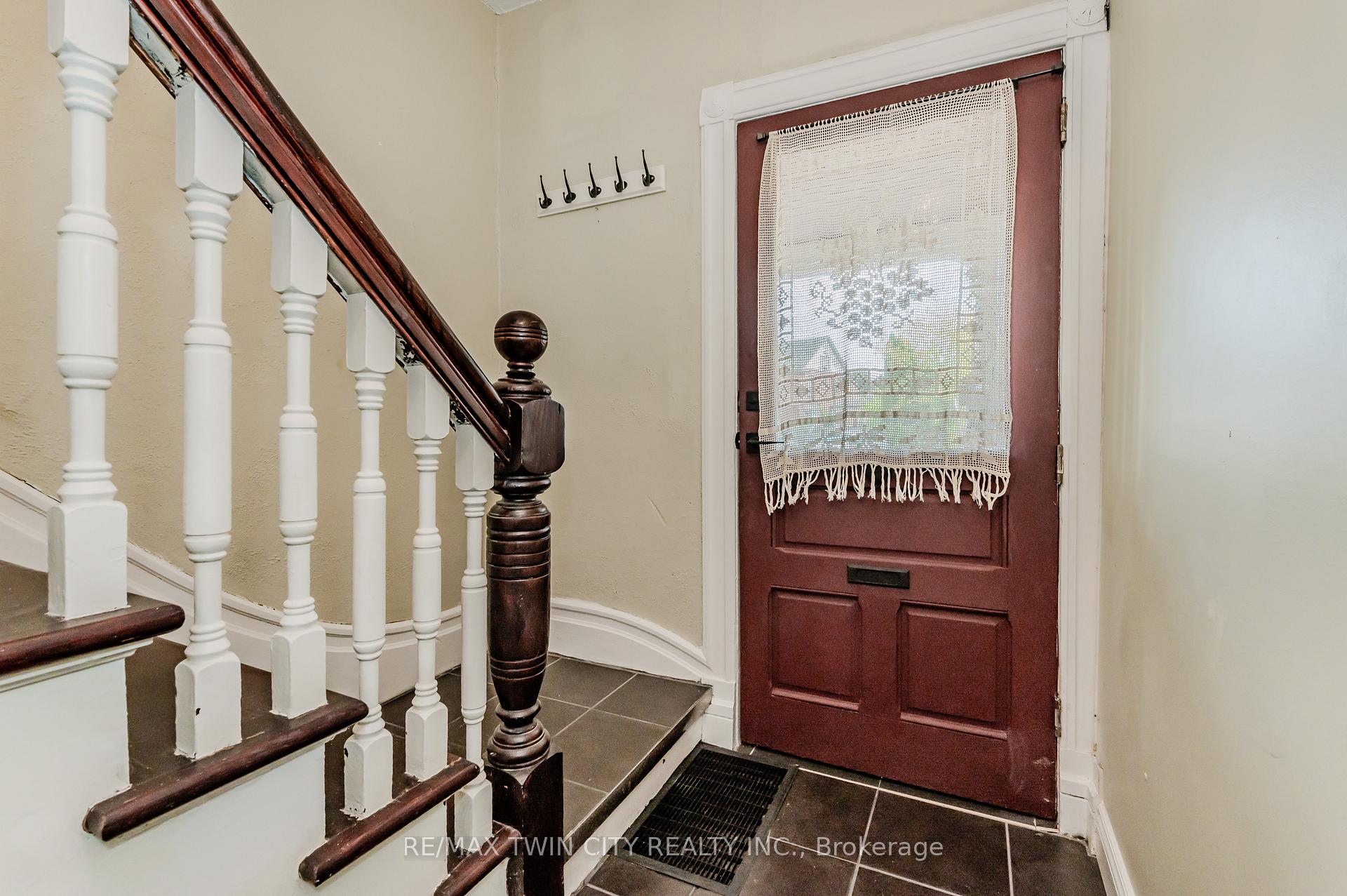 Photo 6 of 111 Lancaster Street E, Kitchener — HOMEH