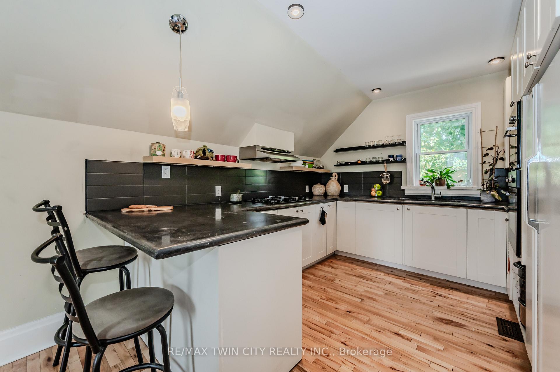 Photo 11 of 111 Lancaster Street E, Kitchener — HOMEH