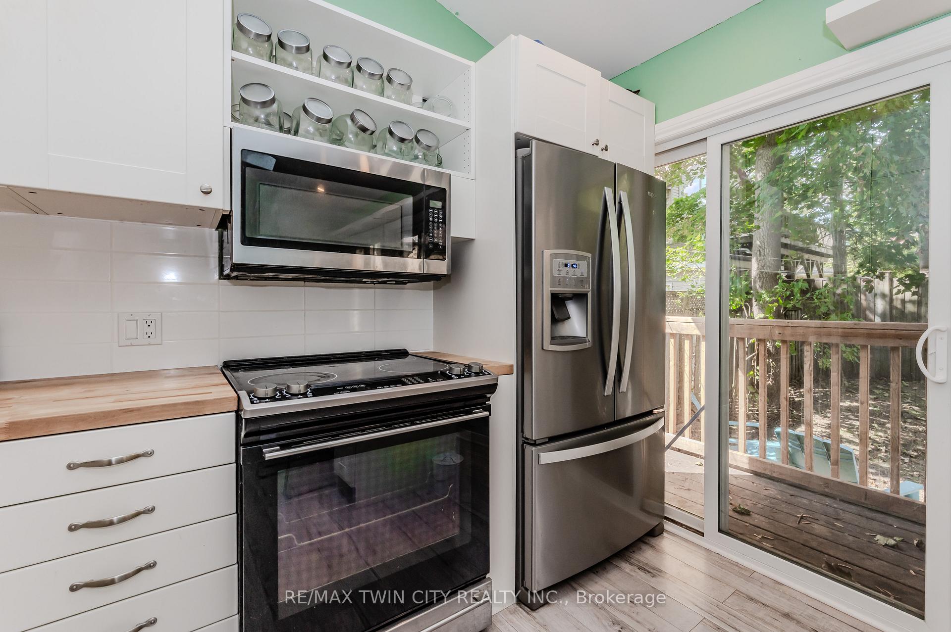 Photo 21 of 111 Lancaster Street E, Kitchener — HOMEH