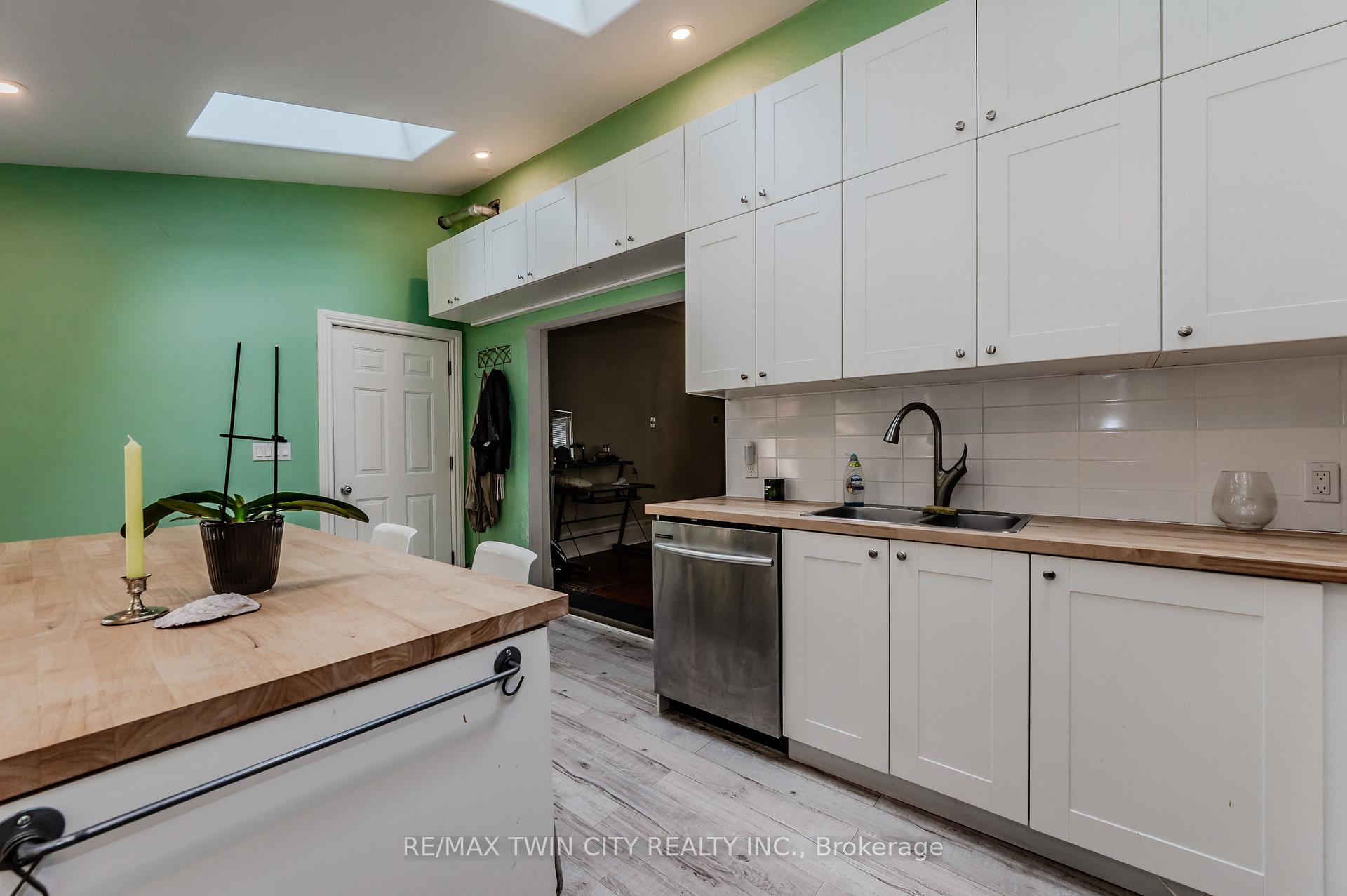 Photo 22 of 111 Lancaster Street E, Kitchener — HOMEH