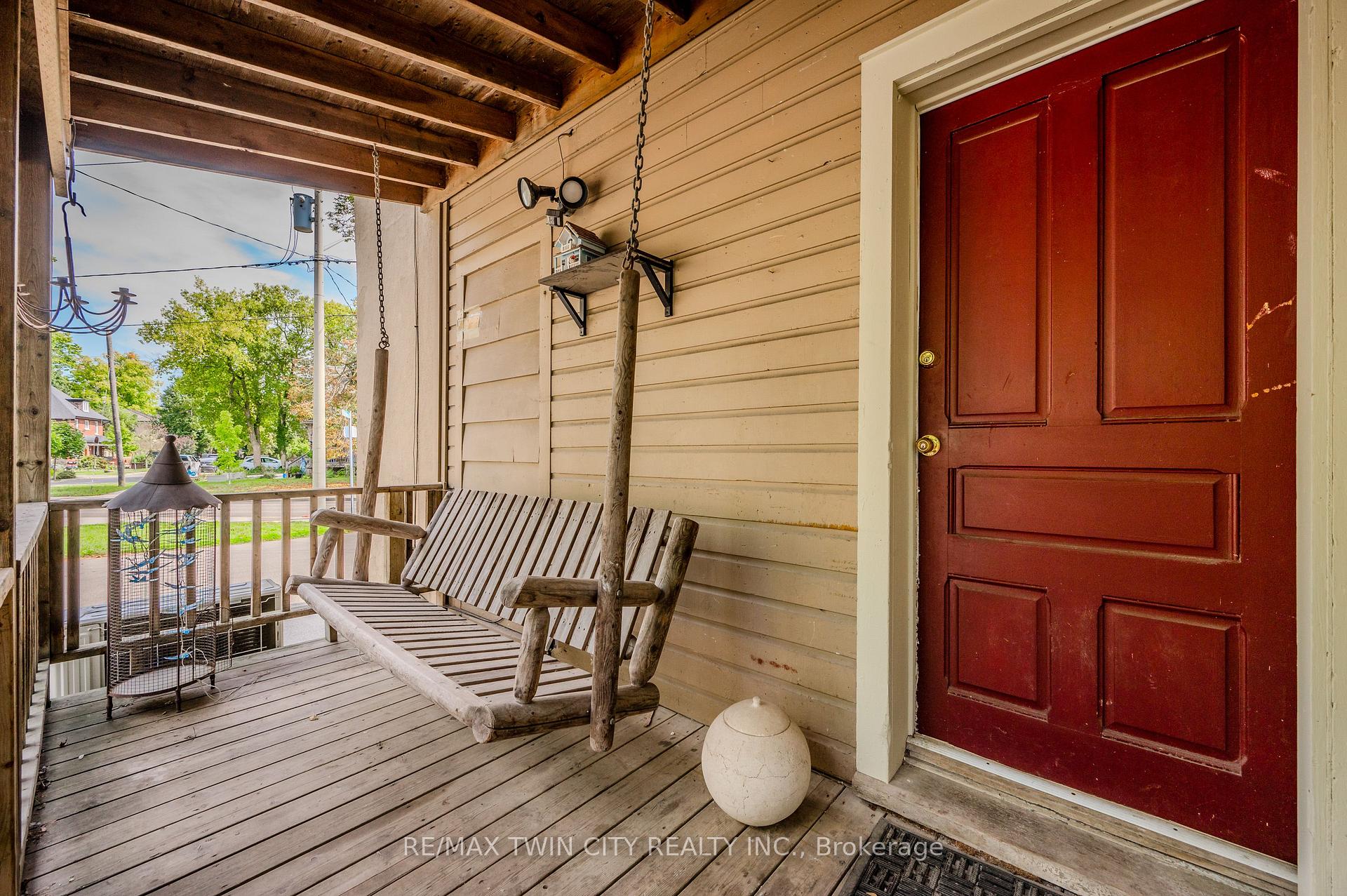 Photo 27 of 111 Lancaster Street E, Kitchener — HOMEH