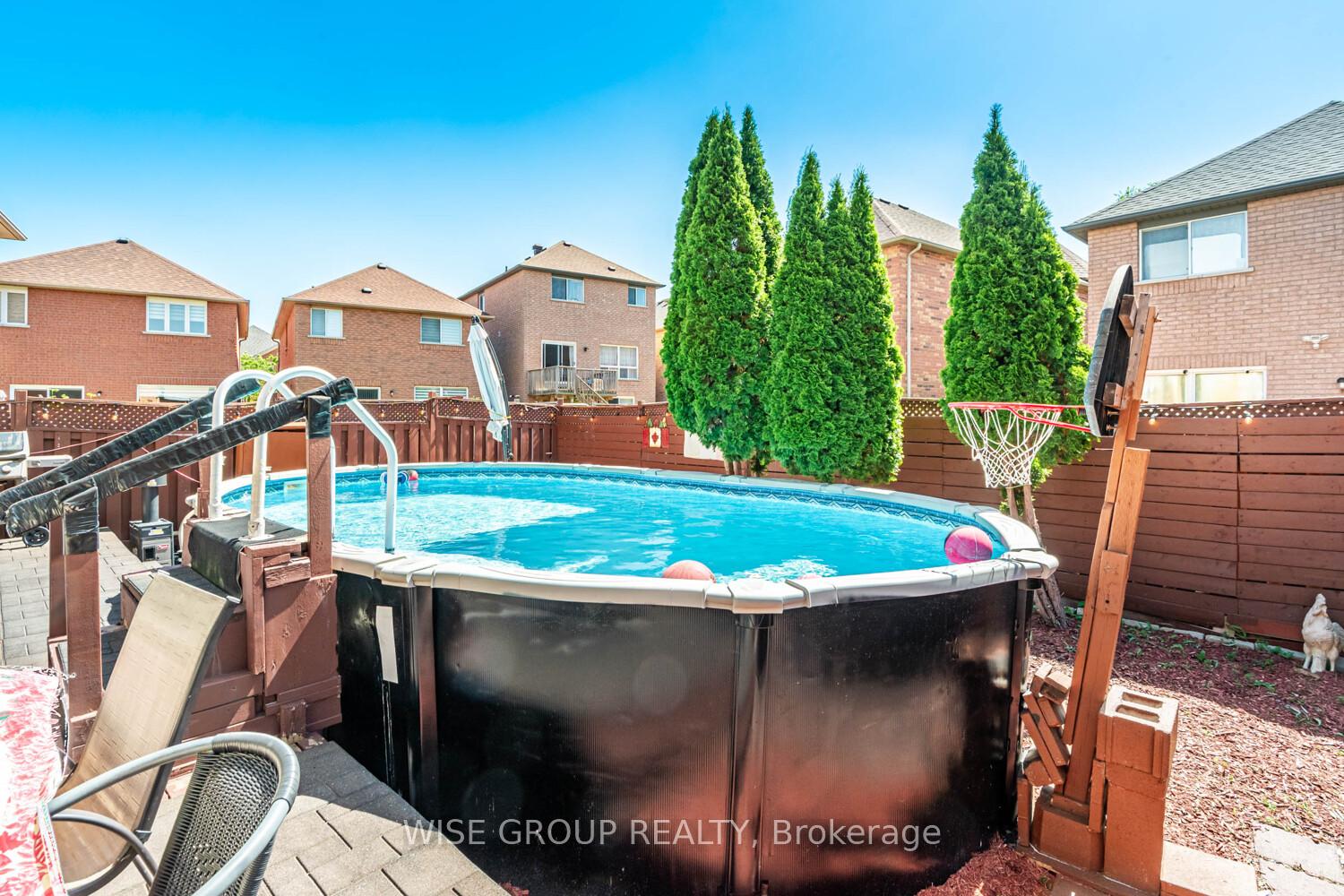 Photo 35 of 8 Crawford Street, Markham, Berczy — HOMEH