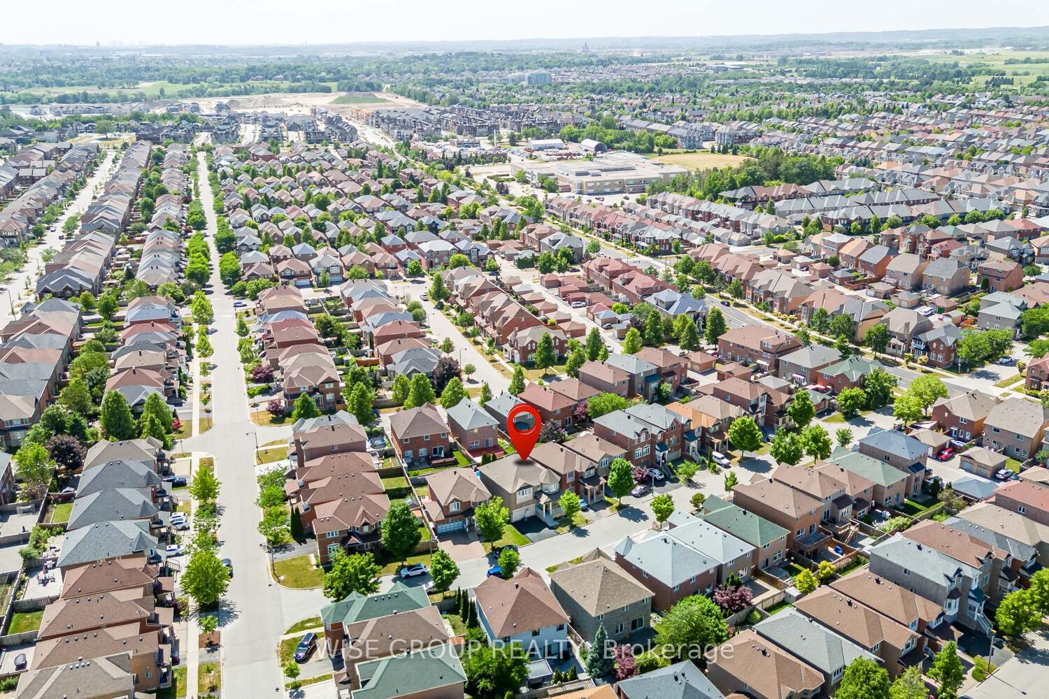 Photo 47 of 8 Crawford Street, Markham, Berczy — HOMEH