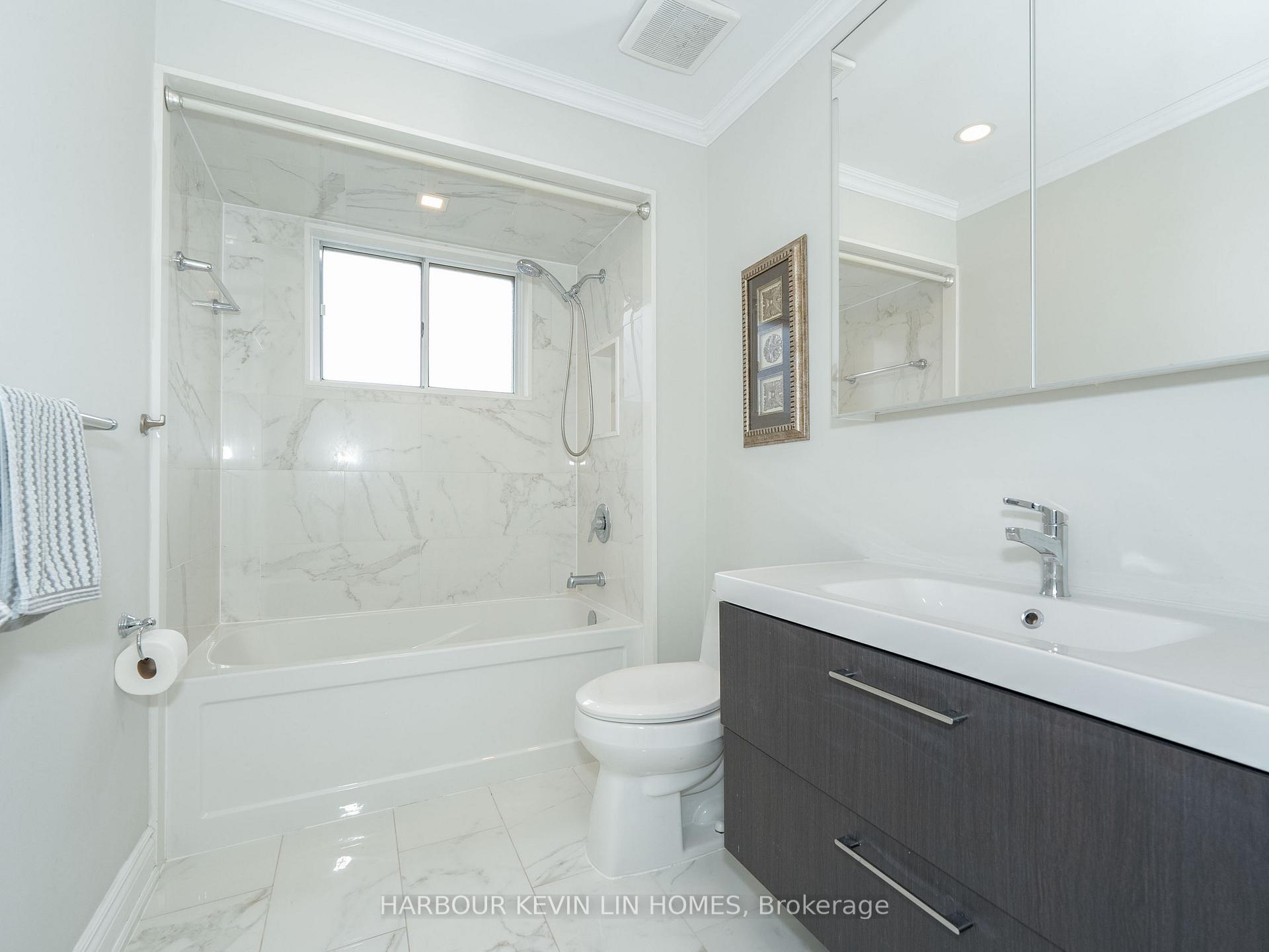Photo 32 of 33 Baymark Road, Markham, Royal Orchard — HOMEH