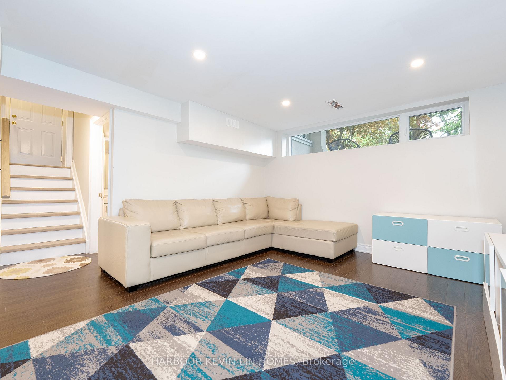 Photo 40 of 33 Baymark Road, Markham, Royal Orchard — HOMEH