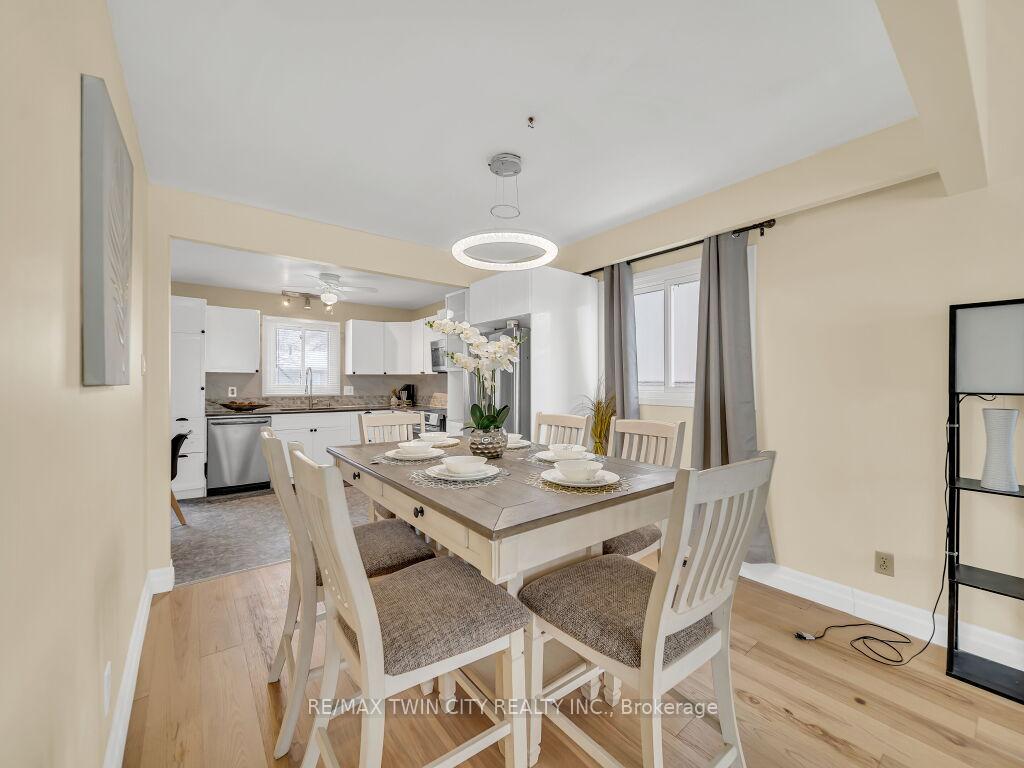 Photo 15 of 58 Autumn Hill Crescent, Kitchener — HOMEH