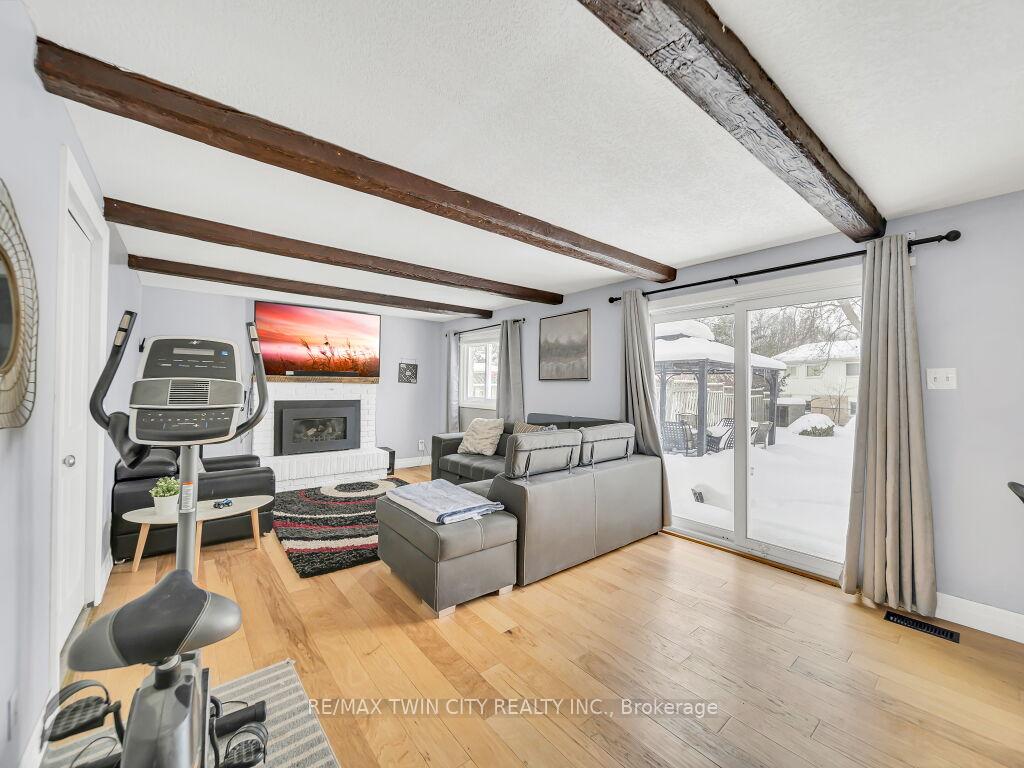 Photo 16 of 58 Autumn Hill Crescent, Kitchener — HOMEH