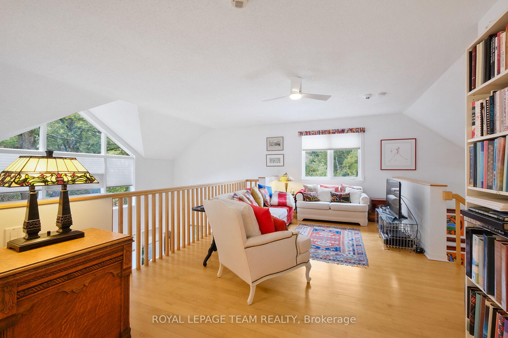 Photo 25 of 2 Weatherly Drive, Ottawa, Kanata - Rural Kanata (Central) — HOMEH