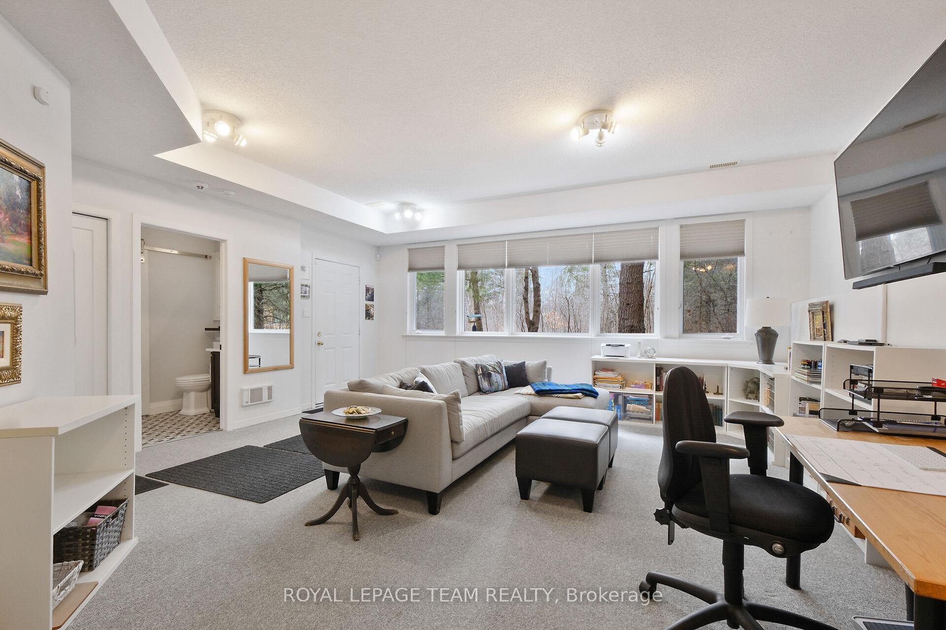 Photo 35 of 2 Weatherly Drive, Ottawa, Kanata - Rural Kanata (Central) — HOMEH