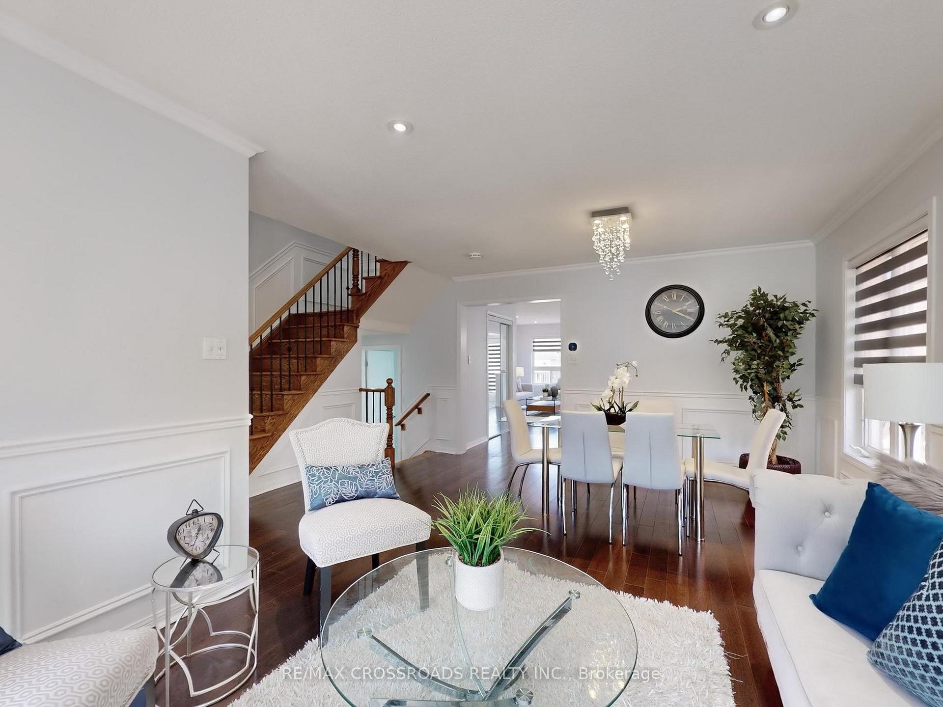 Photo 6 of 244 White's Hill Avenue, Markham, Cornell — HOMEH