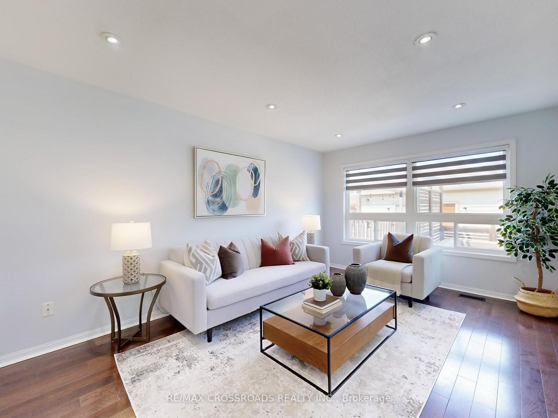 Photo 11 of 244 White's Hill Avenue, Markham, Cornell — HOMEH
