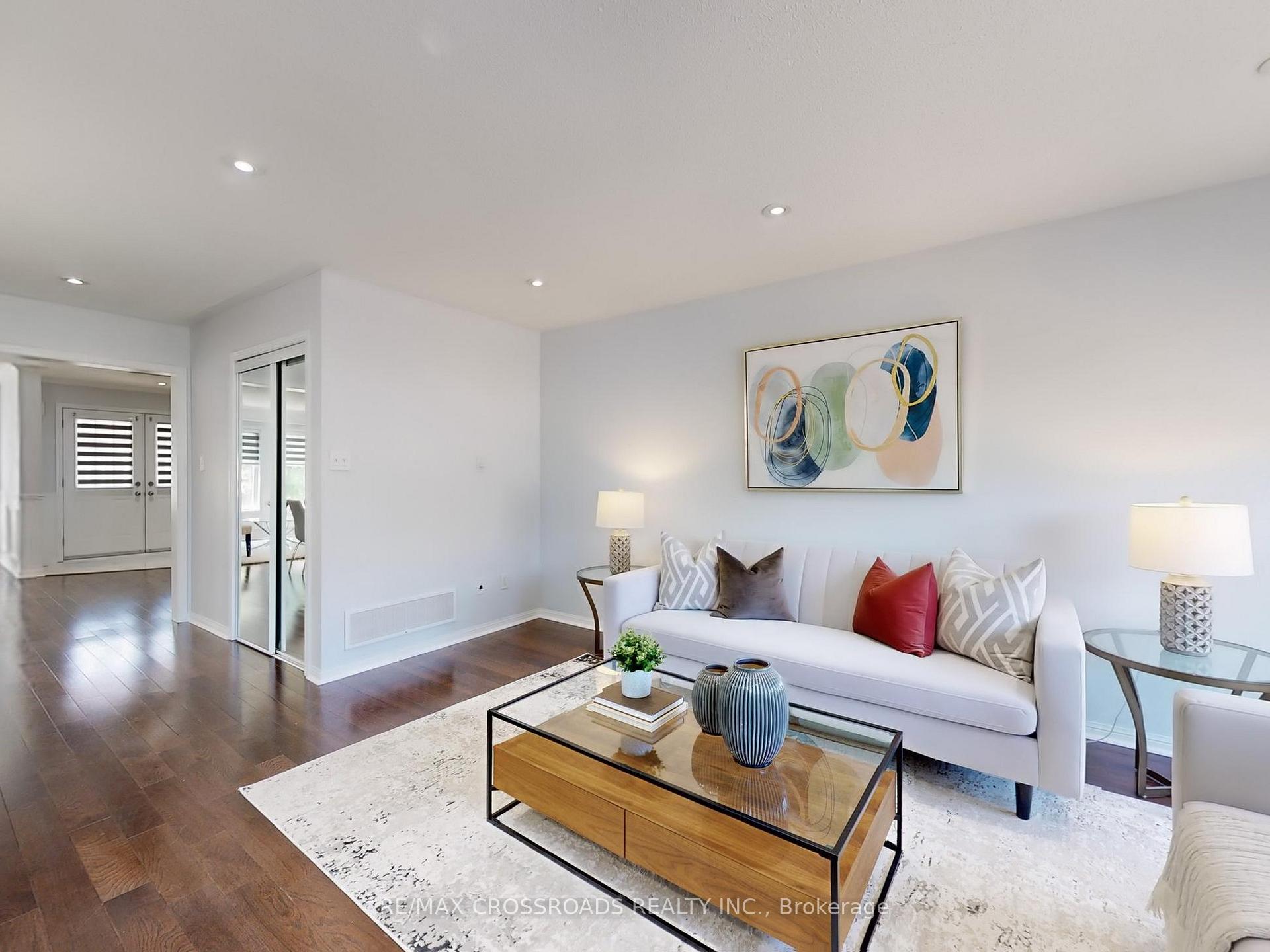 Photo 13 of 244 White's Hill Avenue, Markham, Cornell — HOMEH