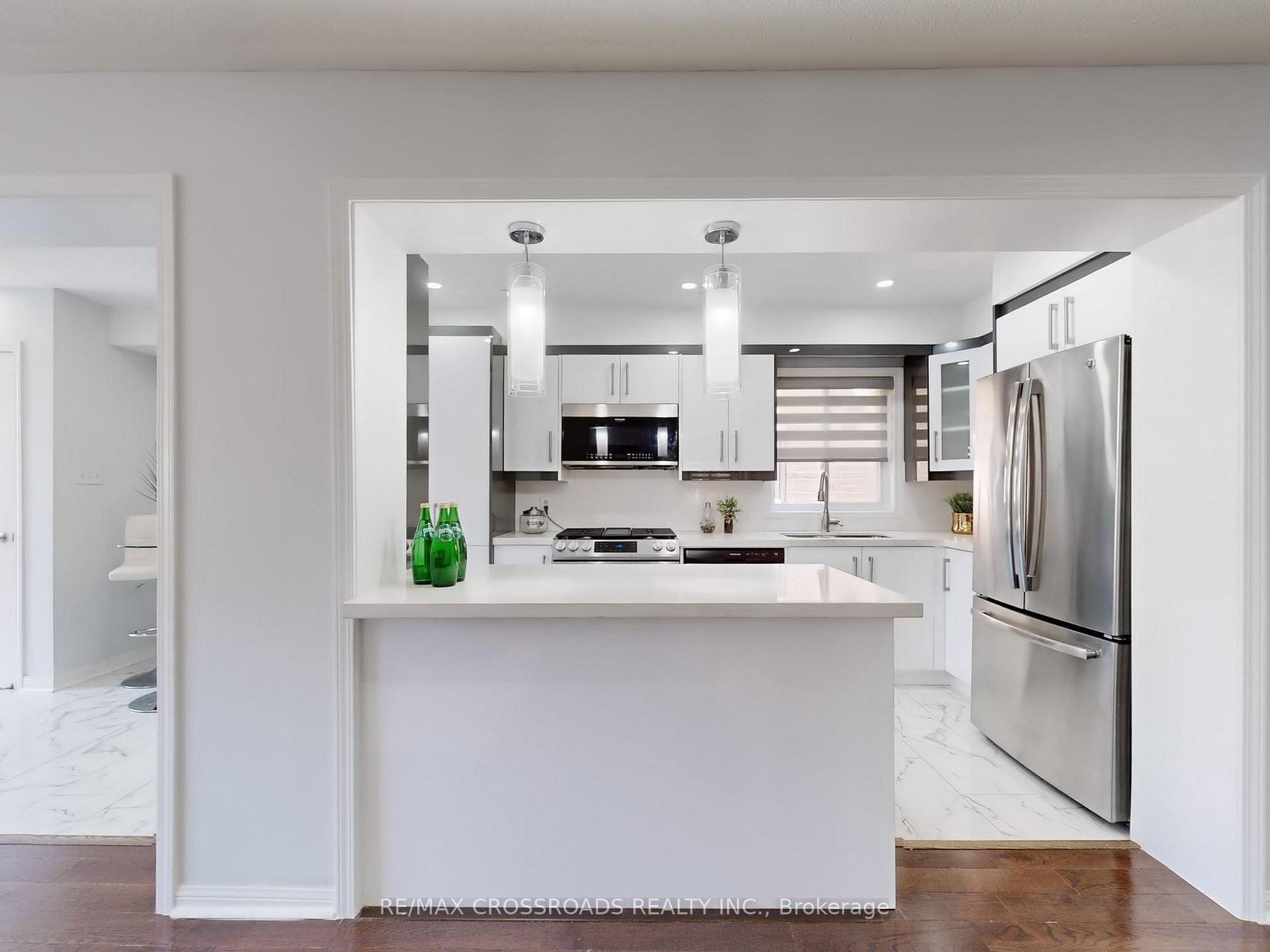 Photo 16 of 244 White's Hill Avenue, Markham, Cornell — HOMEH