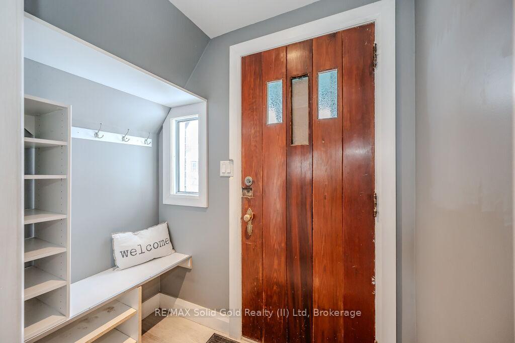Photo 3 of 25 Hett Avenue, Kitchener — HOMEH