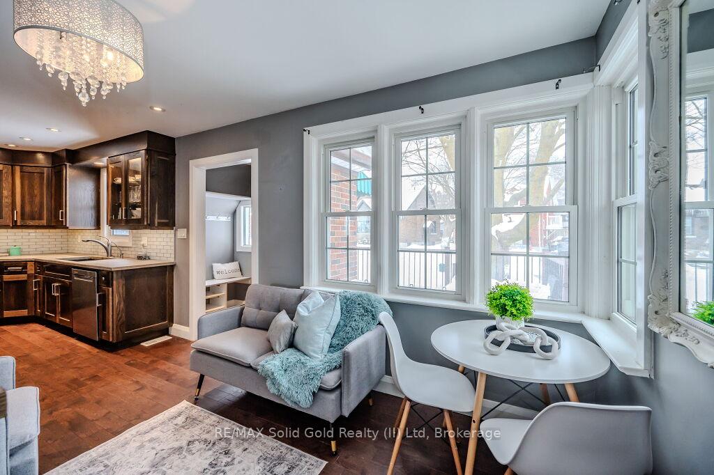 Photo 7 of 25 Hett Avenue, Kitchener — HOMEH