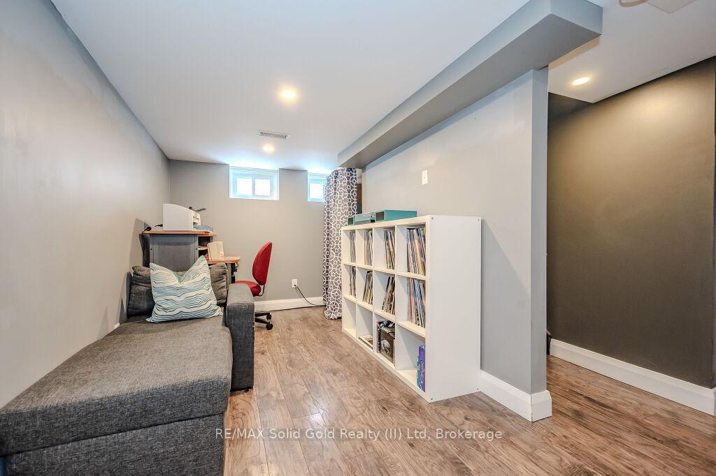 Photo 22 of 25 Hett Avenue, Kitchener — HOMEH